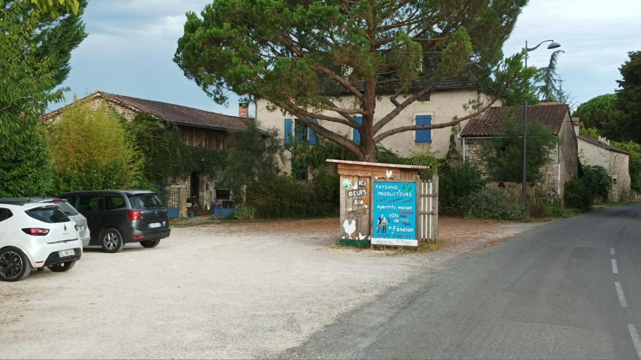 Paysannerie Des Versanes - Chambres Et Gite Tour-de-Faure Exteriér fotografie